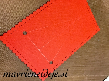 3 luknjice za trakec