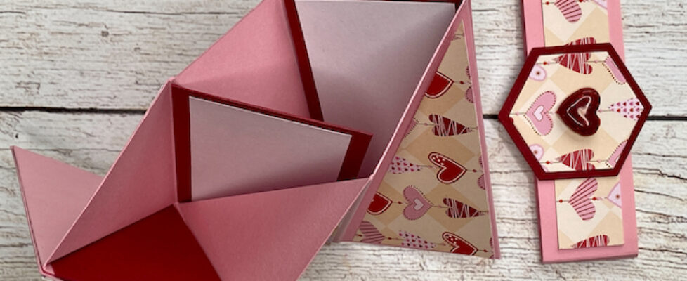 Hexagon-Twist-Card-opened-1